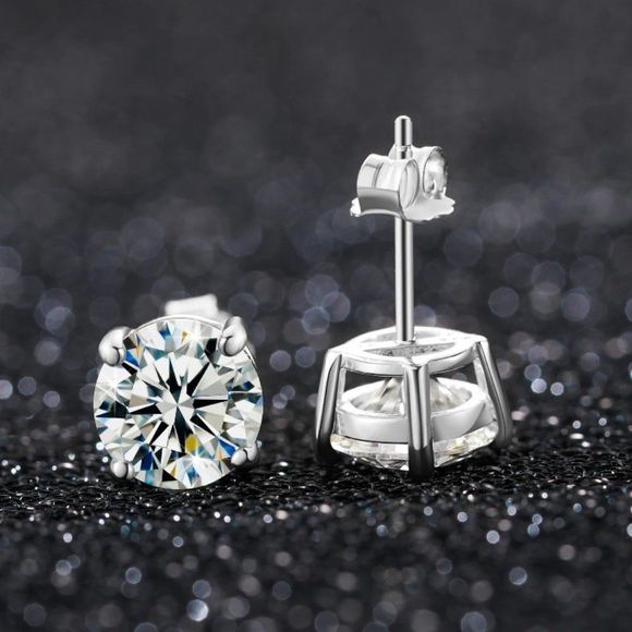 Certified 1.0ctw VVS Moissanite Diamond 925 Sterling Silver Stud Earrings - Picture 3 of 8